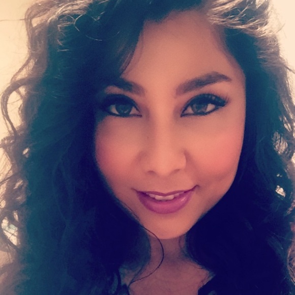 Meet your Posher, Uvania - Picture 3 of 4